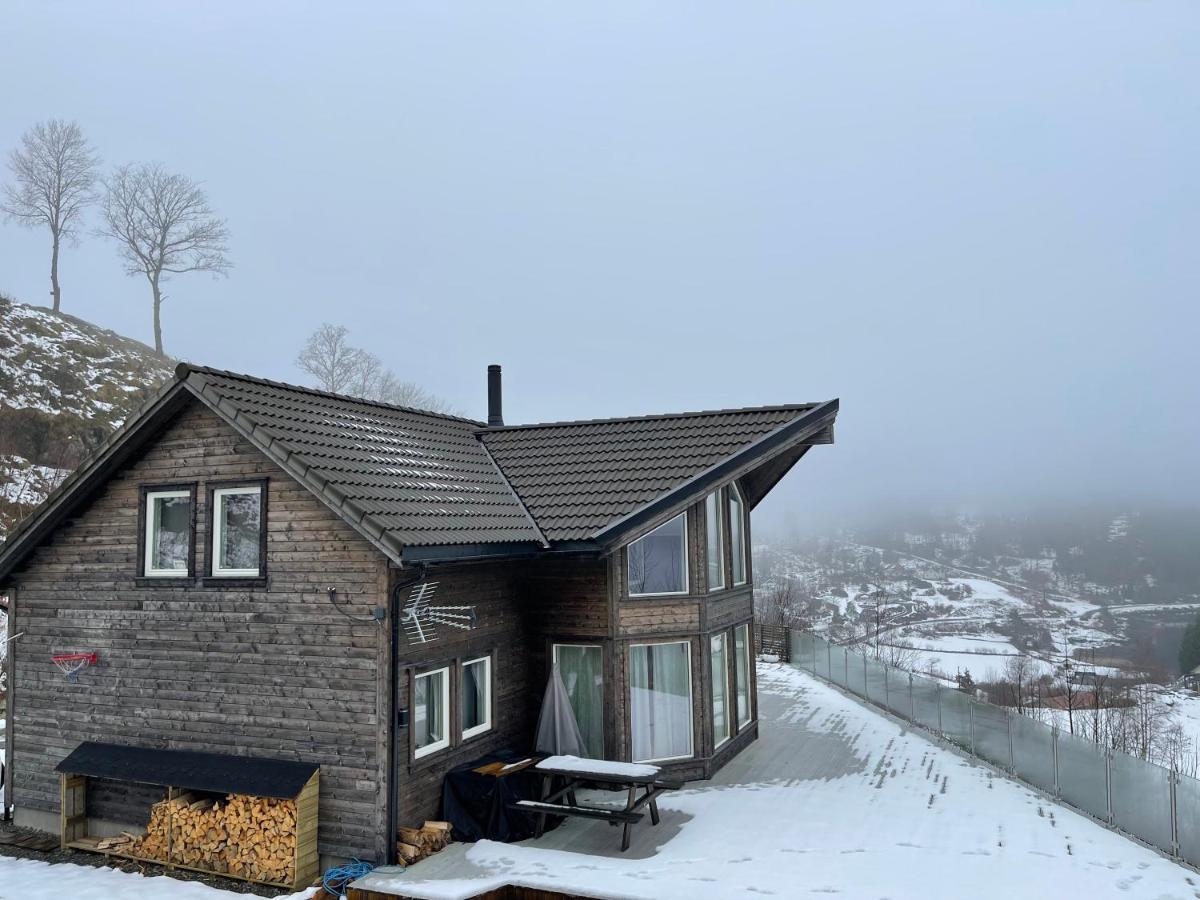 Lakes And Mountain, We Got Both! Moi Exterior foto